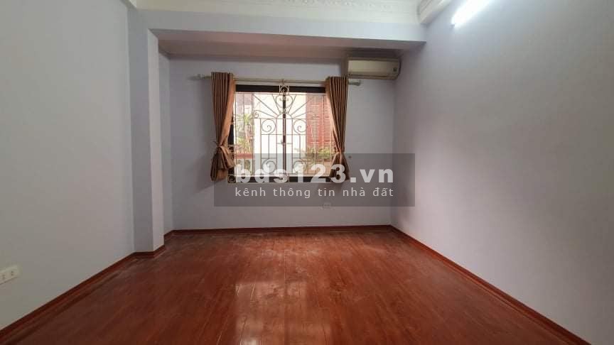 Bán nhà phân lô Quân Đội Vương Thừa Vũ gara ô tô 7 chỗ diện tích 50m2*4 tầng giá 7 tỷ 3