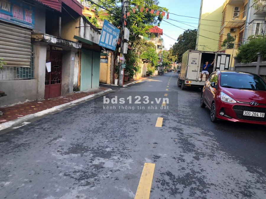 Cần bán đất thổ cư thôn thượng Đông Dư Gia Lâm Hà Nội giá bán 46 triệu/m2 sổ sẵn chính chủ