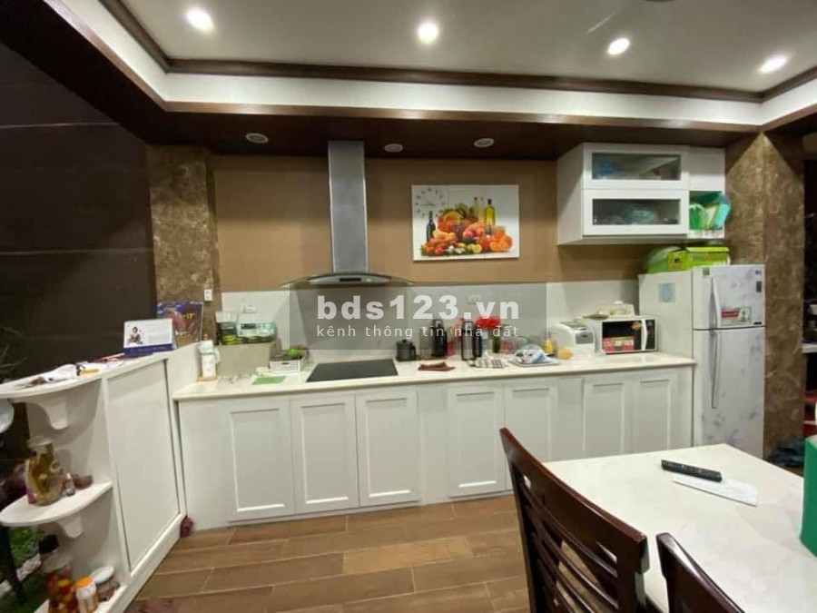 Gara oto kinh doanh nhà 5 tầng ngõ 165 Dương Quảng Hàm diện tích…