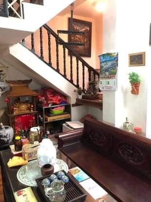 Bán đất tặng nhà 4 Tầng, ngõ Yên Lãng Quận Đống Đa, ô tô đỗ cửa nhà, kinh doanh đỉnh cao