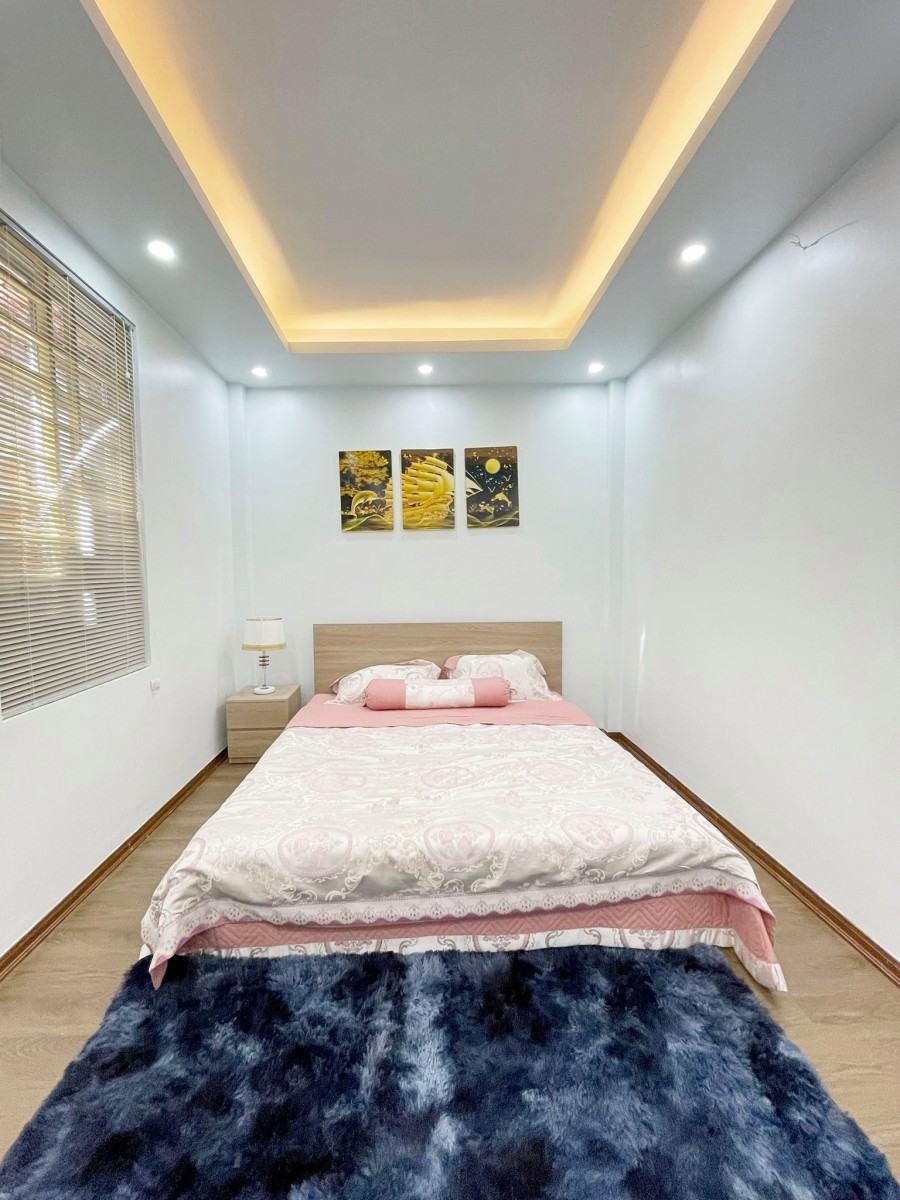 Cần bán nhanh nhà nguyên căn Khương Đình dtsd 50m2 4 tầng, mt 4.7m, giá bán 3.65 tỷ