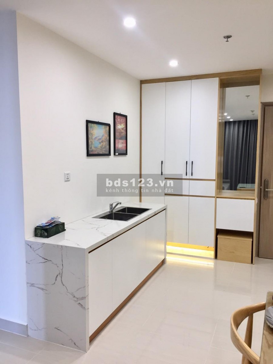 Chính chủ cho thuê căn hộ 2 phòng ngủ 1 vệ sinh cao cấp tại Vinhomes Smart City có hỗ trợ giá sau mùa dịch