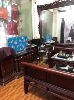 Bán đất tặng nhà 4 Tầng, ngõ Yên Lãng Quận Đống Đa, ô tô đỗ cửa nhà, kinh doanh đỉnh cao