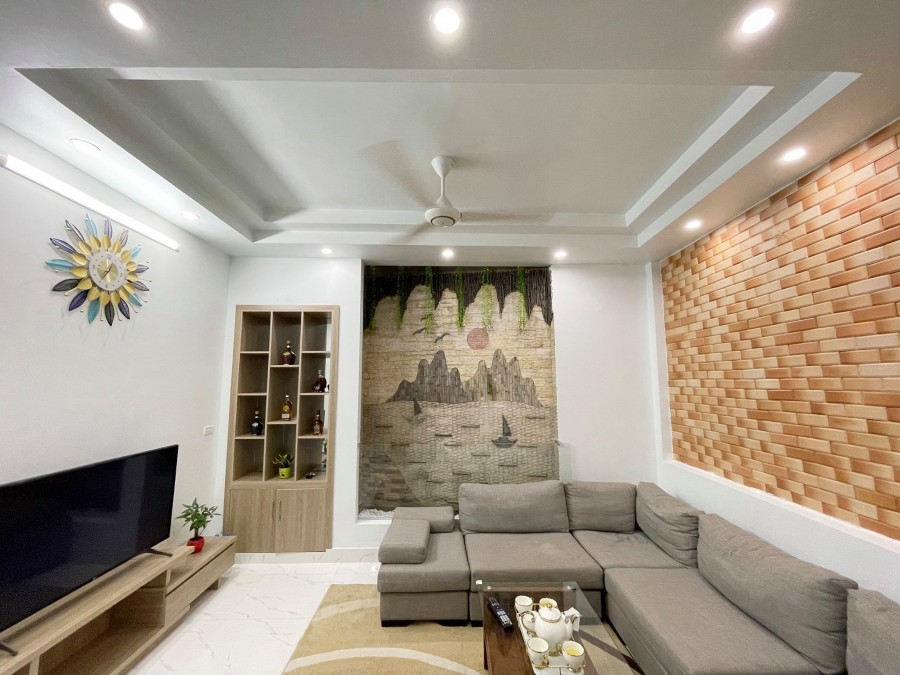 Cần bán nhanh nhà nguyên căn Khương Đình dtsd 50m2 4 tầng, mt 4.7m, giá bán 3.65 tỷ
