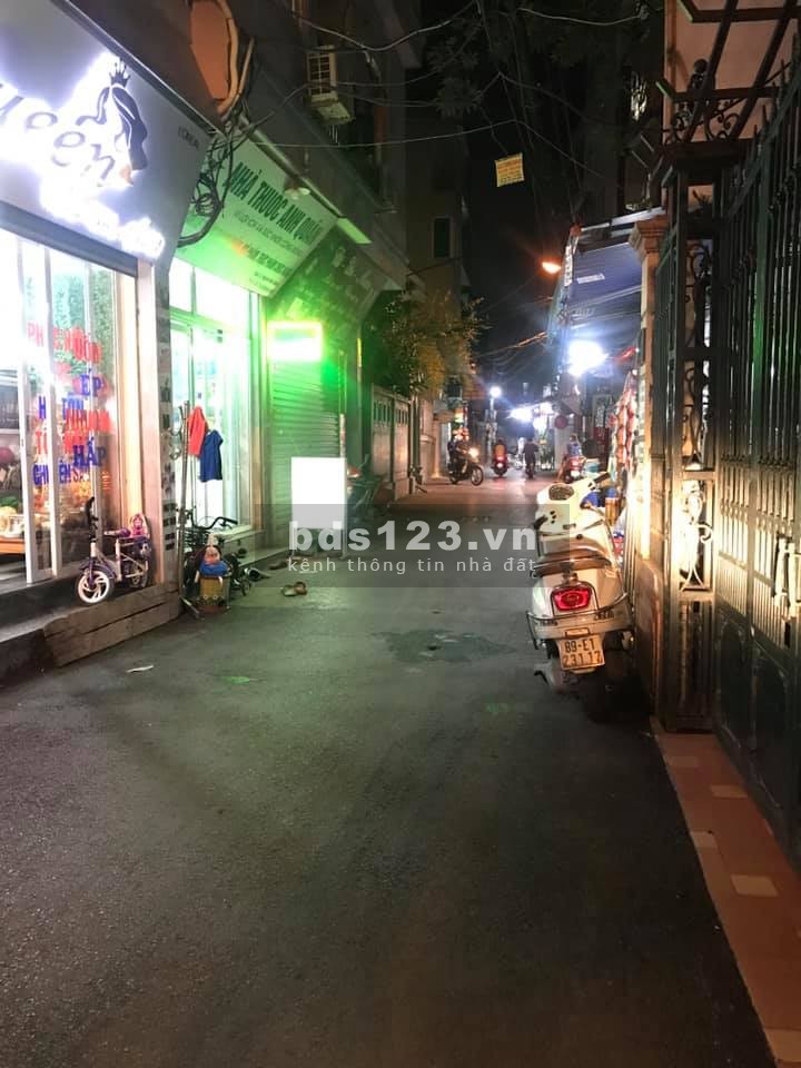 Bán Nhà Trần Thái Tông nhà nguyên căn đẹp 5 tầng ngõ rộng giá bán 3.8 tỷ lh 0854104528