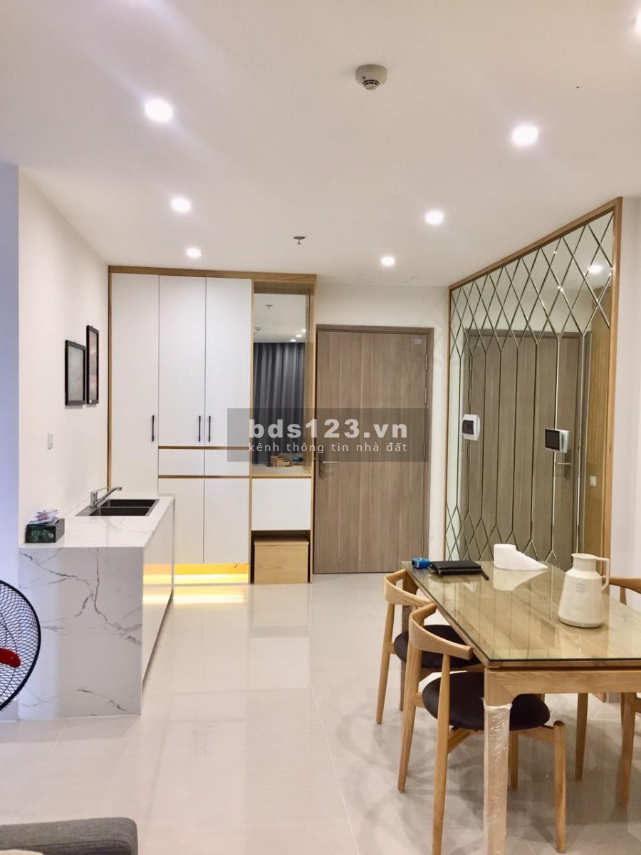 Chính chủ cho thuê căn hộ 2 phòng ngủ 1 vệ sinh cao cấp tại Vinhomes Smart City có hỗ trợ giá sau mùa dịch