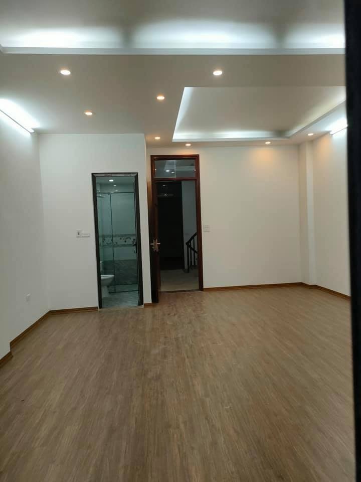 Siêu phẩm 5 tầng đẹp thang máy xịn ô tô tránh, kinh doanh đỉnh, nội thất cao cấp giá nhỉnh 10 tỷ