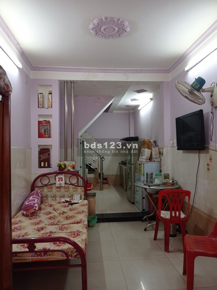 Bán nhà Đội Cung 4 tầng btct 26m2 chỉ nhỉnh 3 tỷ Quận 11 rẻ nhất