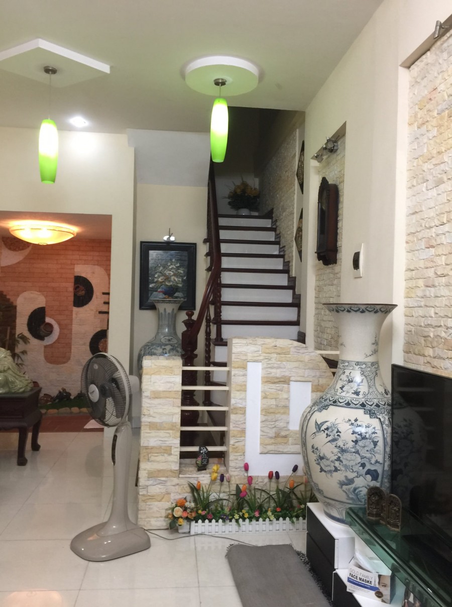 Bán nhà Xa La view Học viện Quân Y, 40m2, nhỉnh 2 tỷ, tặng nội thất, đẹp long lanh như 1 bức tranh