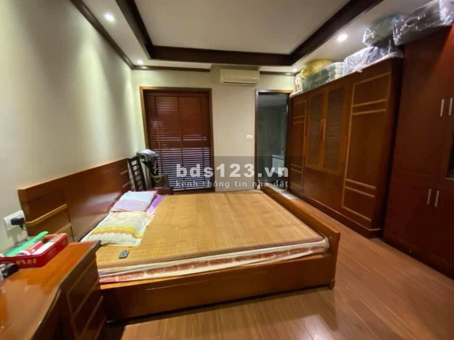 Gara oto kinh doanh nhà 5 tầng ngõ 165 Dương Quảng Hàm diện tích…