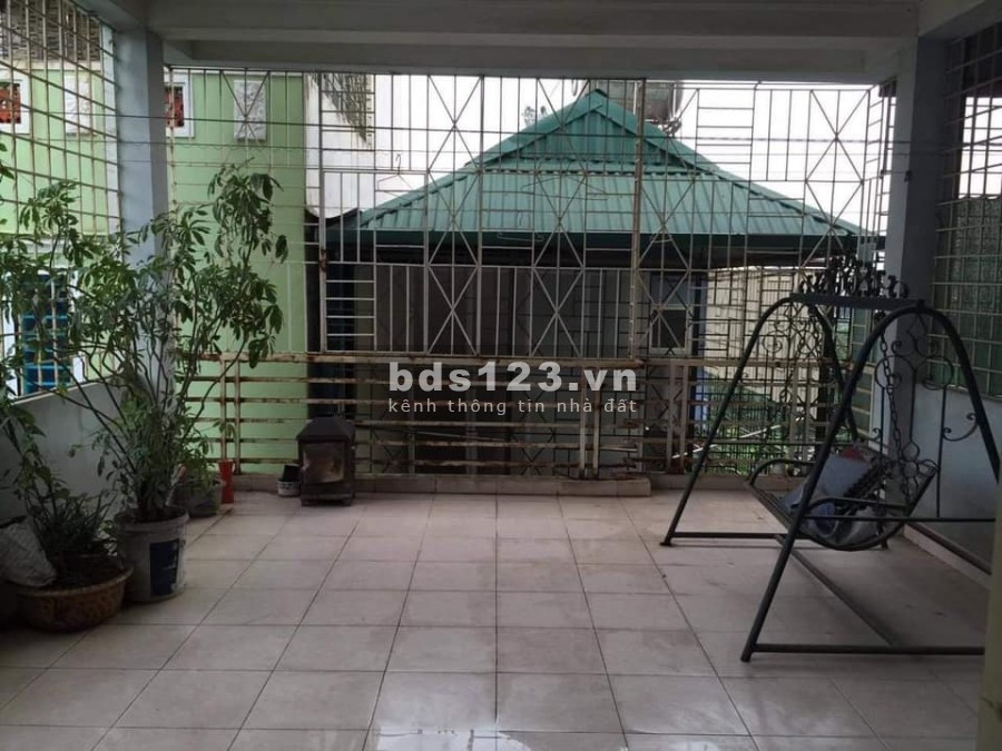 Bán nhà Mỹ Đình, 3 bước ra ô tô ra vào thoải mái, diện tích sử dụng 38m2, giá 4.4 tỷ.