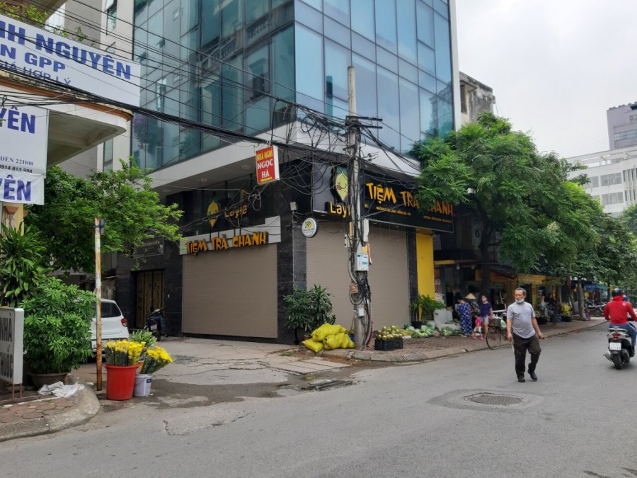 Chính chủ cho thuê nhà tầng 1 và tầng lửng tại ngõ 84 Chùa Láng, Đống Đa DT70m2 LH 0982145305