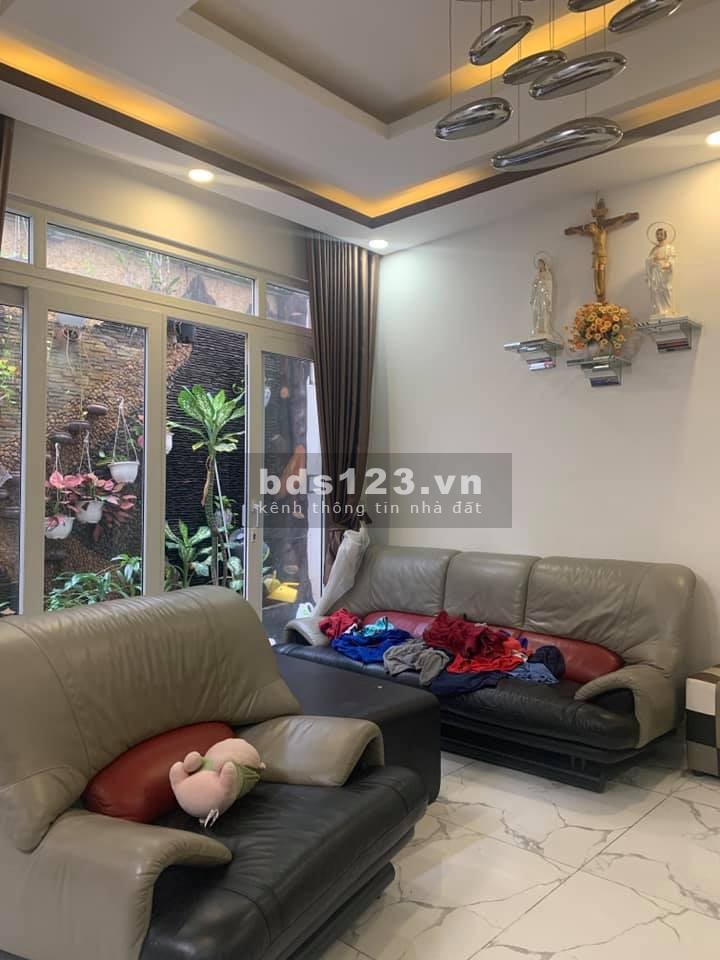 Nhà MT đường Văn Chung, Tân Bình, diện tích sử dụng 120m2, 7 tầng, giá bán 25 tỷ