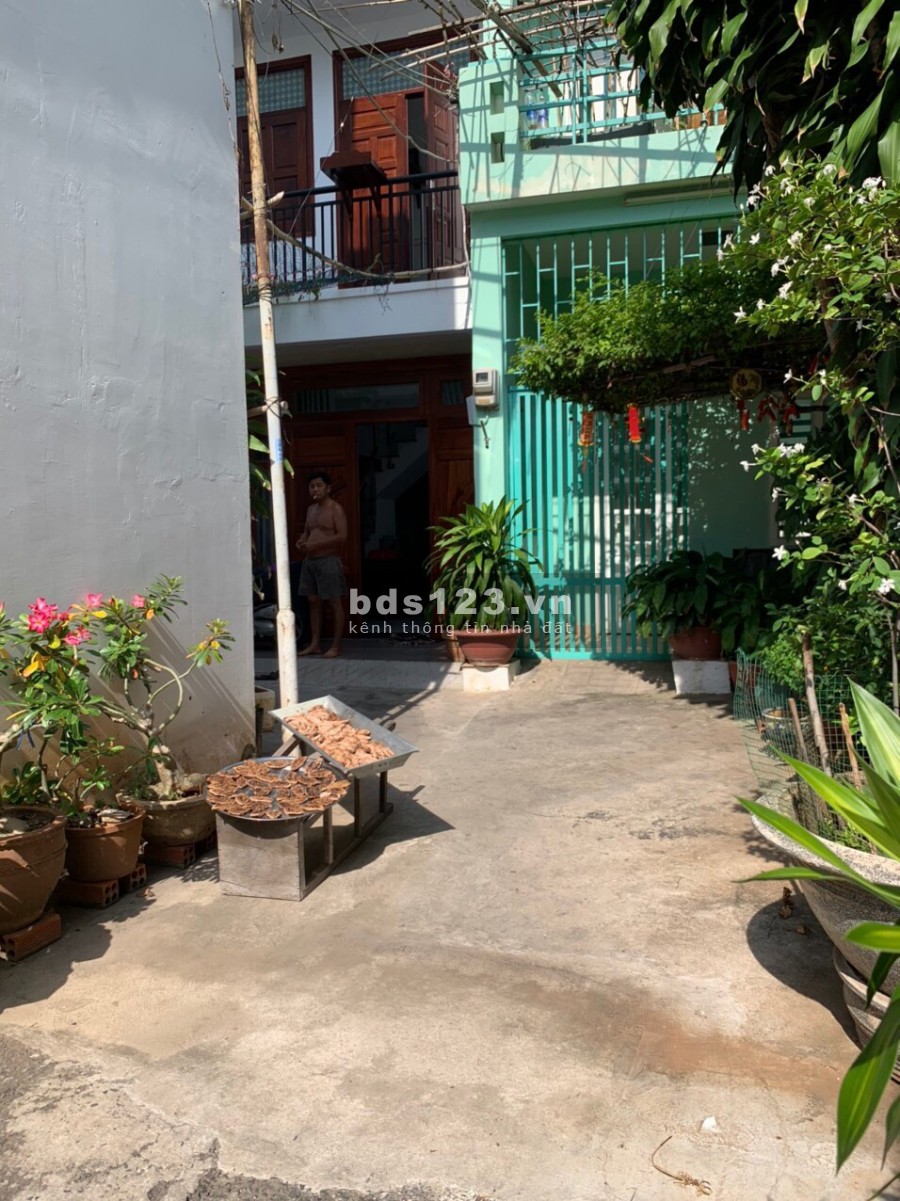 Bán nhà Hẻm Xe hơi Đường Mạc Đỉnh Chi Phường 4 Liên Hệ: 0901325595
