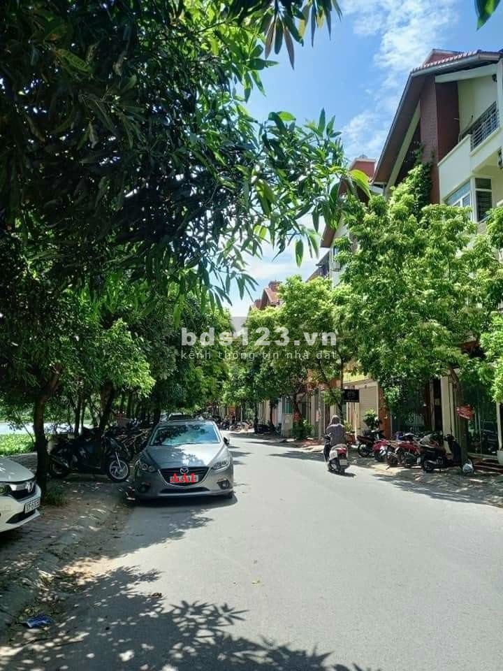 Siêu phẩm Xala Hà Đông, diện tích 80m2, ô tô kinh doanh giá chỉ 2.5 tỷ, lh 0977690119