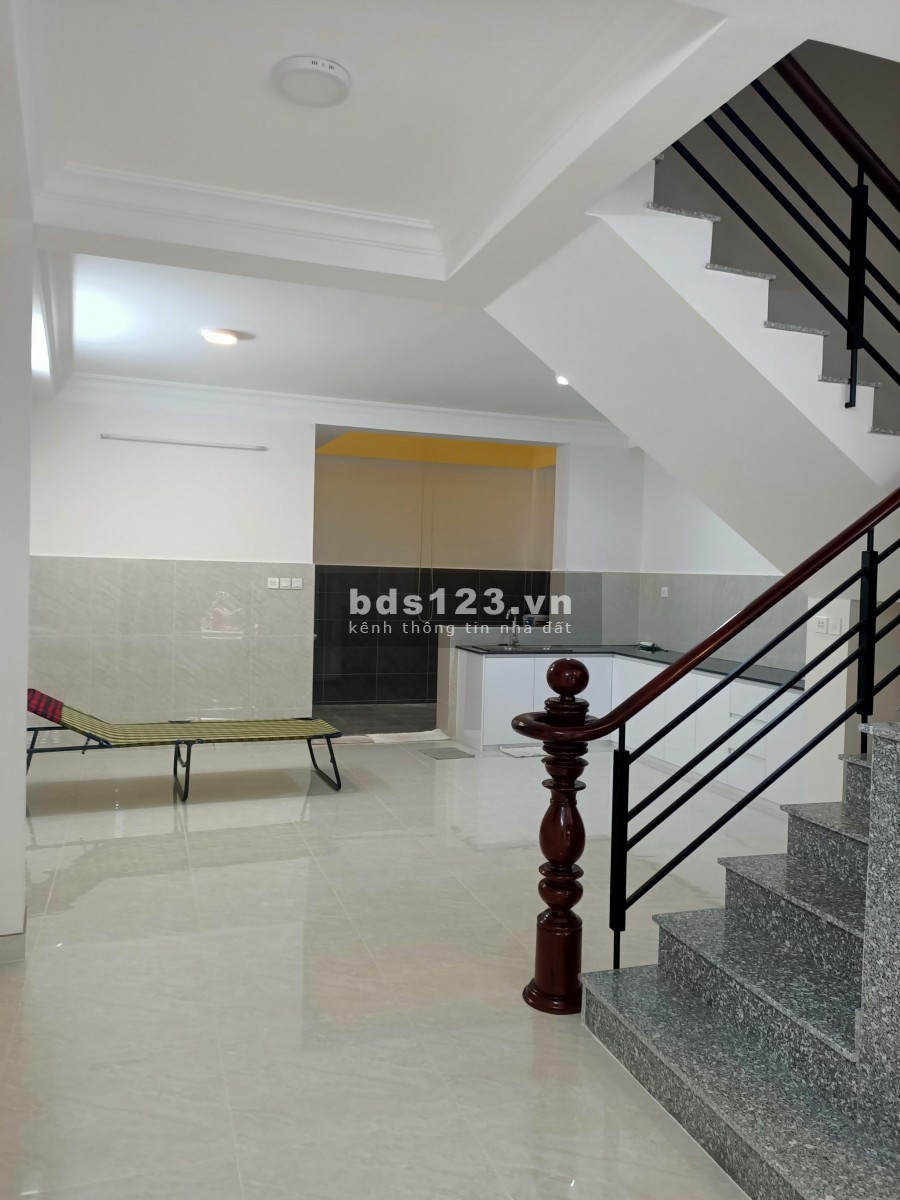 Giảm giá 1 tỷ hẻm xe hơi Cầm Bá Thước, Phú Nhuận, diện tích 107m2, chỉ 15,1 tỷ