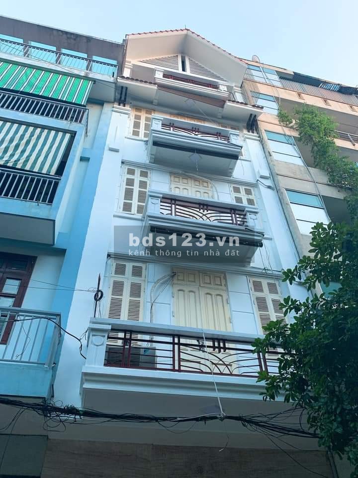 Chính chủ bán nhà Trung Kính ngõ thông ô tô tránh, khu dân trí cao, tiện ích đầy đủ sổ sẵn