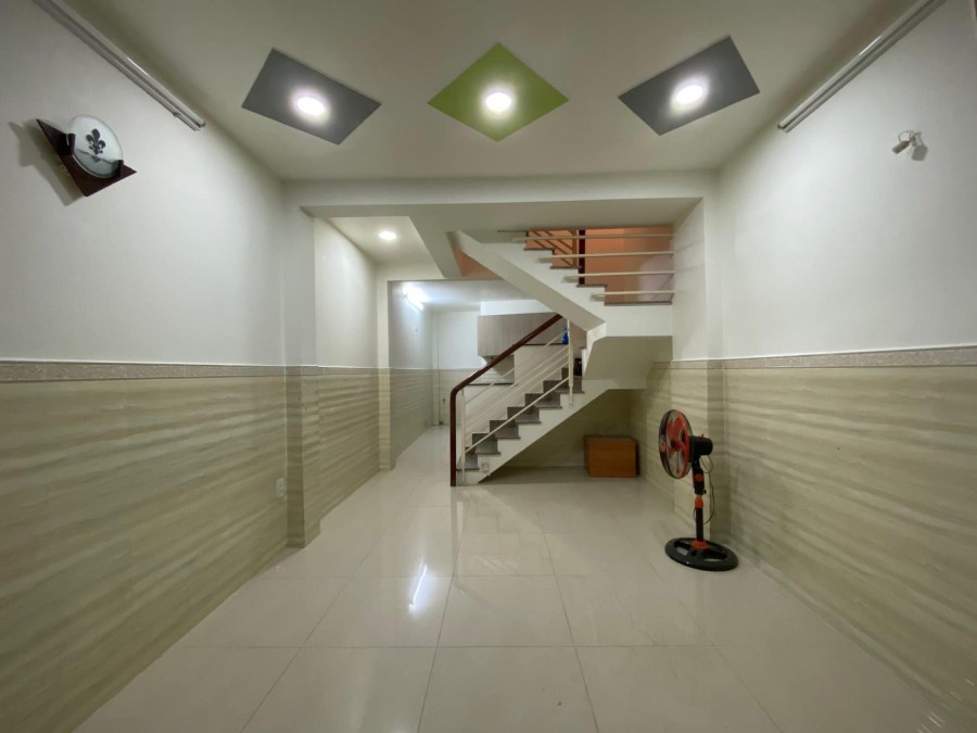 Cần ra gấp nhà Hẻm Khánh Hội Phường 4 QUẬN 4 35m2 3 tầng giá 4tỷ35 Nhà Mới