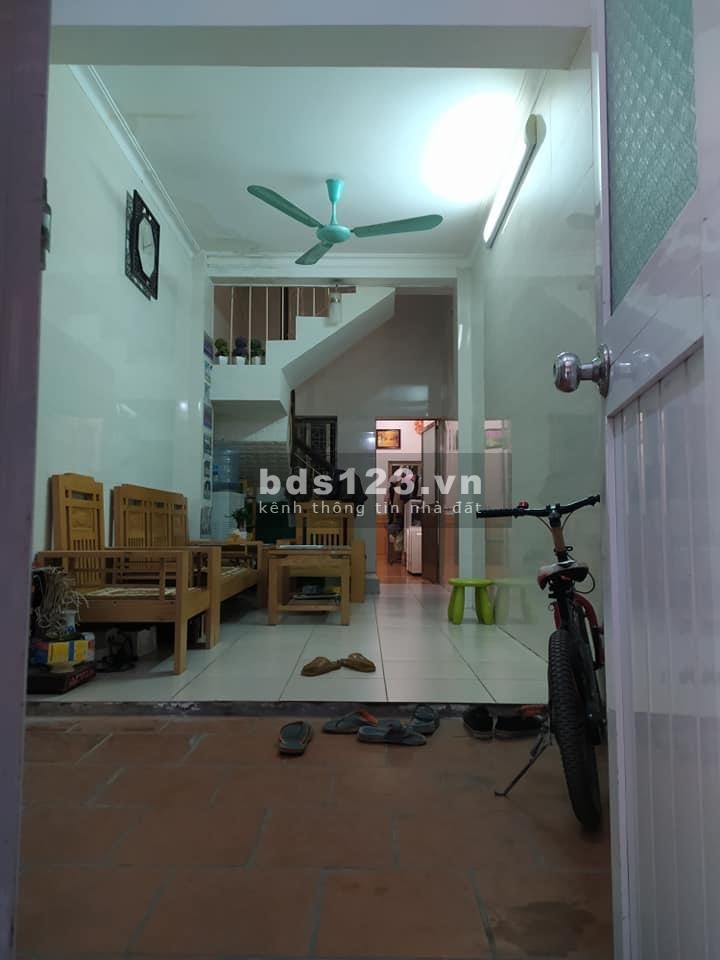 Bán nhà nguyên căn Vĩnh Tuy tiện ích đầy đủ, diện tích sử dụng 38m2, giá nhỉnh 1 tỷ