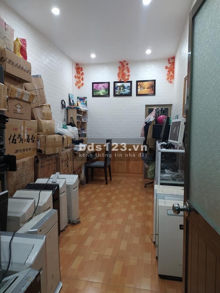 Bán nhà nguyên căn Vĩnh Tuy tiện ích đầy đủ, diện tích sử dụng 38m2, giá nhỉnh 1 tỷ