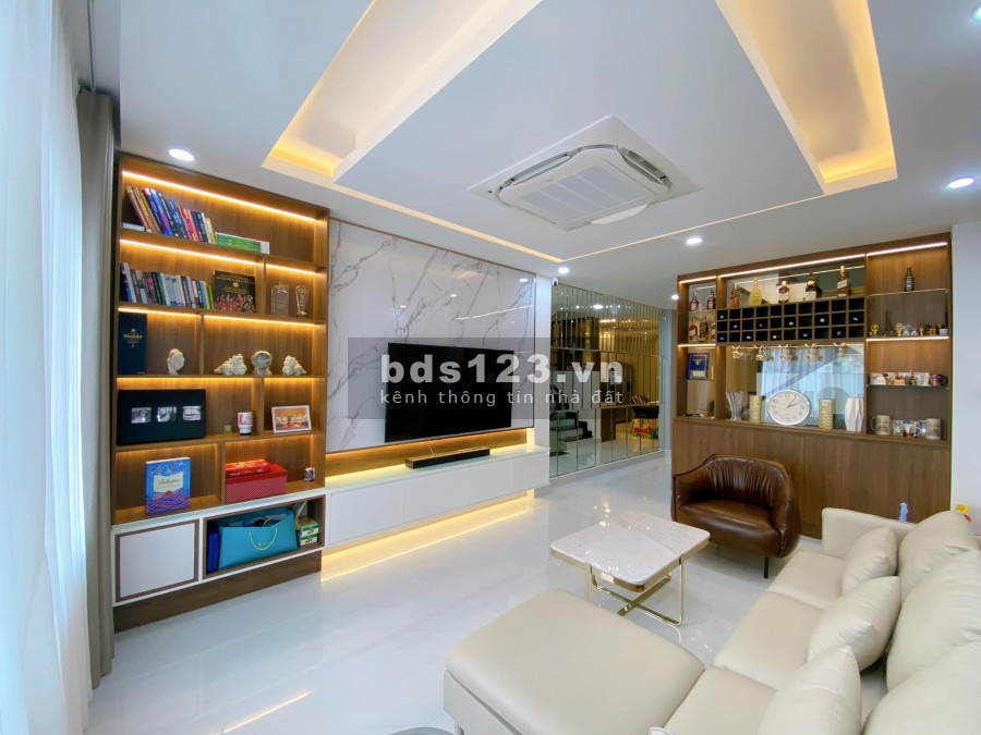 Chính chủ bán nhà hẻm xe hơi 7m Lê Văn Sỹ Quận Phú Nhuận, dtsd 300m2, giá chỉ 13ty9