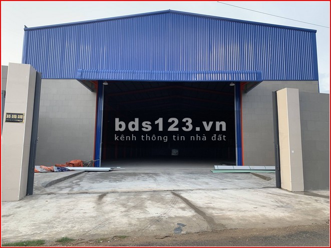 Kho xưởng 2000m2 mt Phan Văn Hớn Quận 12 cách Quốc Lộ 1A gần Trường Chinh, giá tốt
