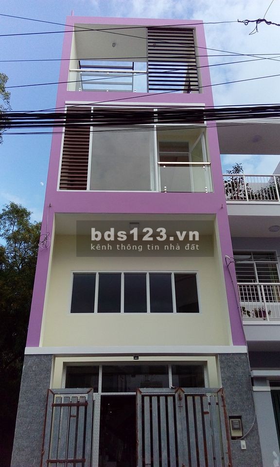 Bán nhà 2 mặt thoáng, đầy đủ công năng, tặng lại toàn bộ nội thất giá chào 2.5 tỷ, tiện đầu từ