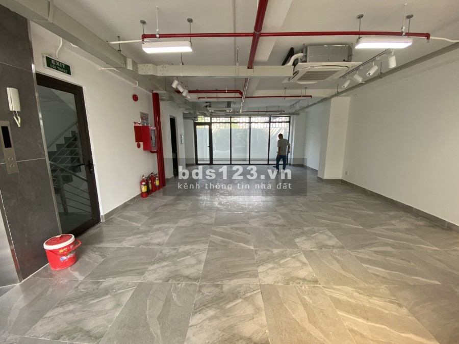 Cho thuê Tòa nhà vp 8 tầng sàn trống suốt diện tích 950m2 ngay trung tâm Quận 2 giá tốt