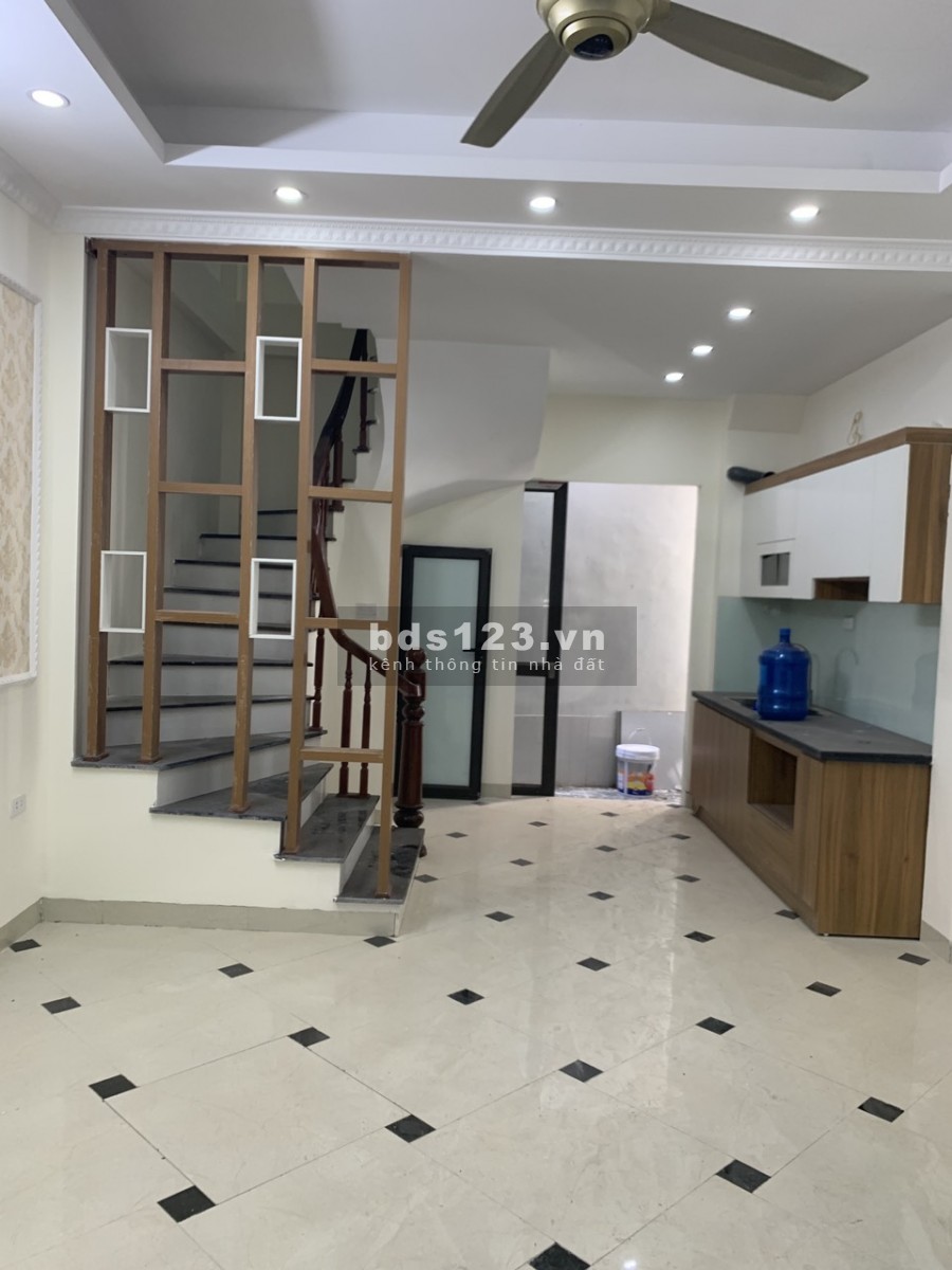 Bán căn nhà phố Xốm, Phú Lương, Phú Lãm, Quận Hà Đông giá bán 2.25 tỷ vị trí đắc địa