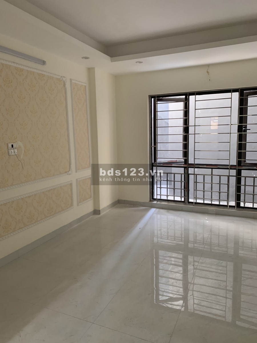 Bán căn nhà phố Xốm, Phú Lương, Phú Lãm, Quận Hà Đông giá bán 2.25 tỷ vị trí đắc địa