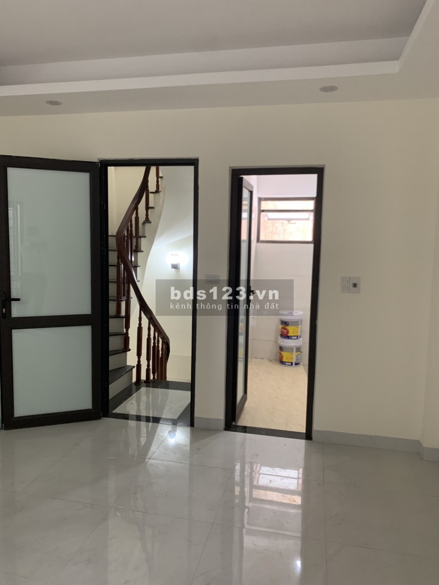 Bán căn nhà phố Xốm, Phú Lương, Phú Lãm, Quận Hà Đông giá bán 2.25 tỷ vị trí đắc địa