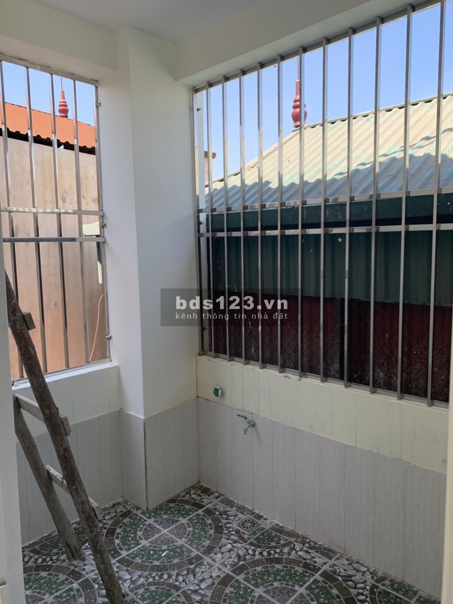 Bán căn nhà phố Xốm, Phú Lương, Phú Lãm, Quận Hà Đông giá bán 2.25 tỷ vị trí đắc địa