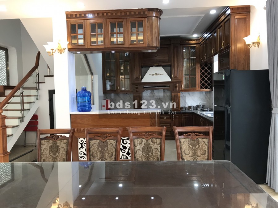 Cho thuê biệt thự Ciputra 4 ngủ full đồ đẹp liên hệ 0974606535 diện tích 200m2, bàn giao ngay
