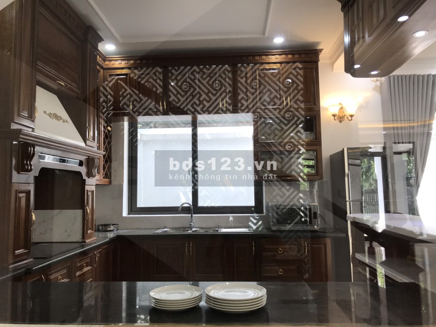 Cho thuê biệt thự Ciputra 4 ngủ full đồ đẹp liên hệ 0974606535 diện tích 200m2, bàn giao ngay