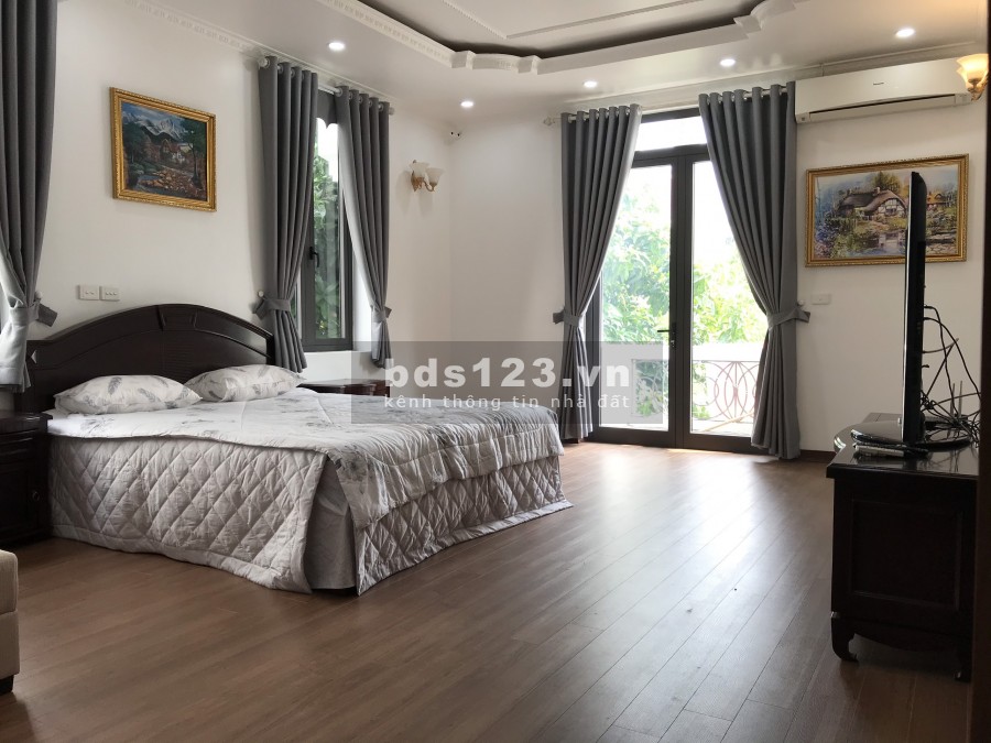 Cho thuê biệt thự Ciputra 4 ngủ full đồ đẹp liên hệ 0974606535 diện tích 200m2, bàn giao ngay