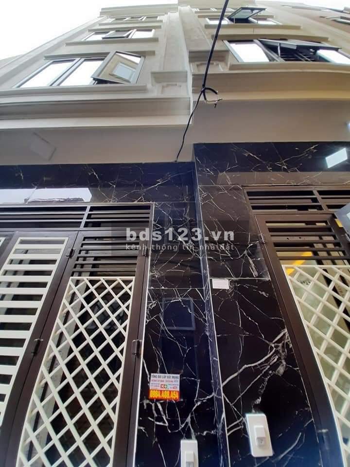 Bán nhà sát mặt phố Bạch Mai, nhà cực đẹp ở luôn, 62m2, 4T, MT 6.5m, 6.1 tỷ