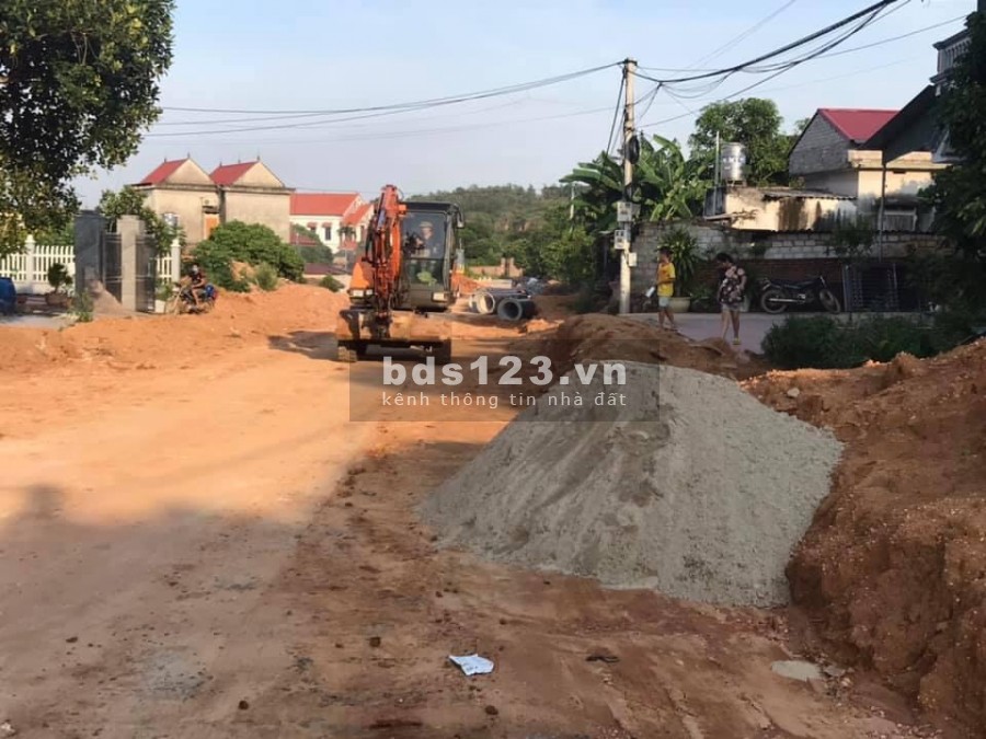 Mặt tiền 11m đường trước mặt 6m tại Chí Linh, Hải Dương liên hệ 0328387000