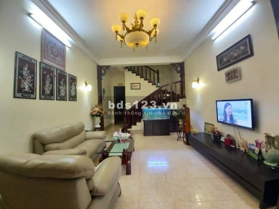 Mặt hồ hiếm bán ô tô vào nhà ở hay kinh doanh đều tuyệt, giá tốt, liên hệ 0971539899