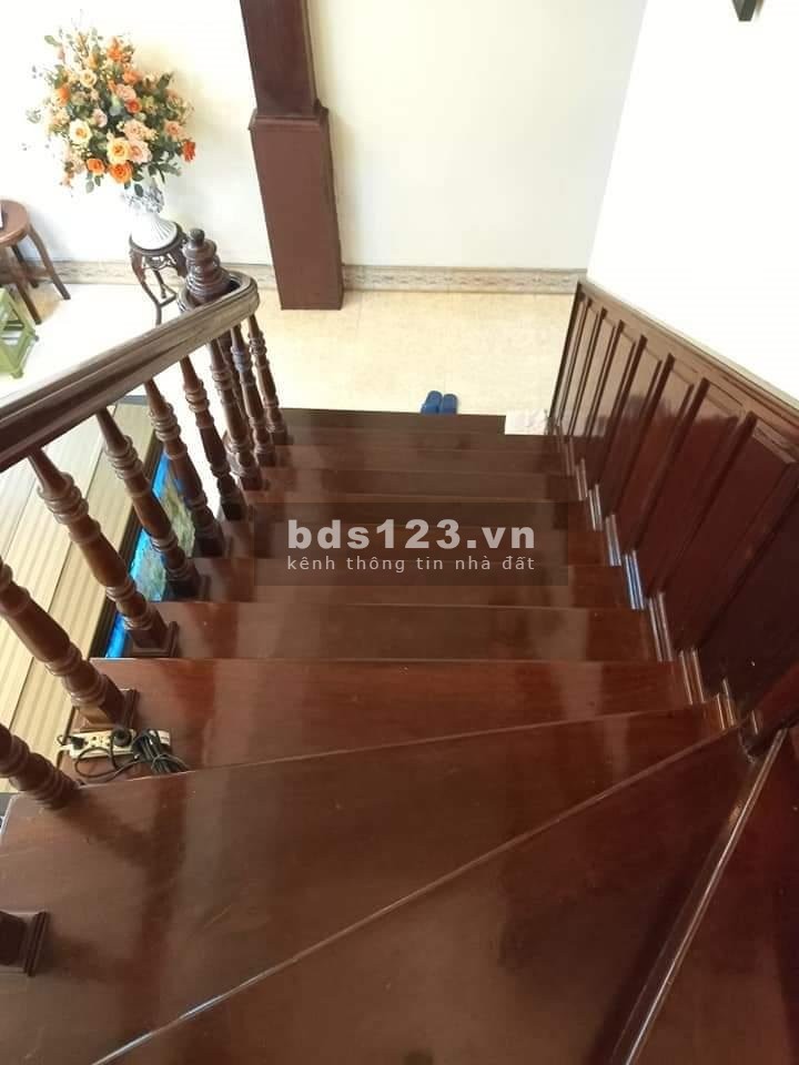Mặt hồ hiếm bán ô tô vào nhà ở hay kinh doanh đều tuyệt, giá tốt, liên hệ 0971539899