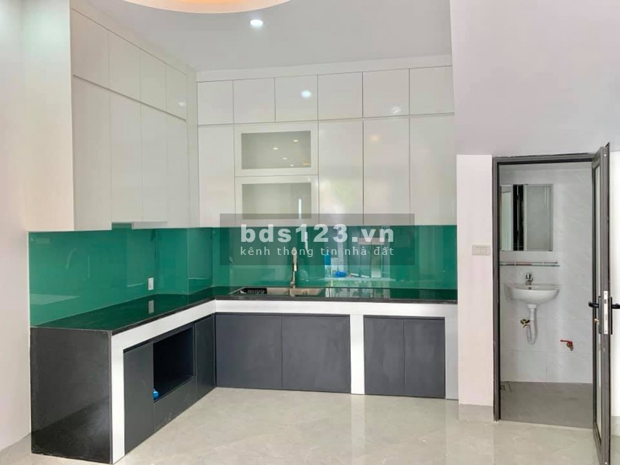 Đẹp ở luôn mặt ngõ Thanh Lân giá bán 2.45 tỷ, diện tích 32m đúc kiên cố 4 tầng, ở được luôn
