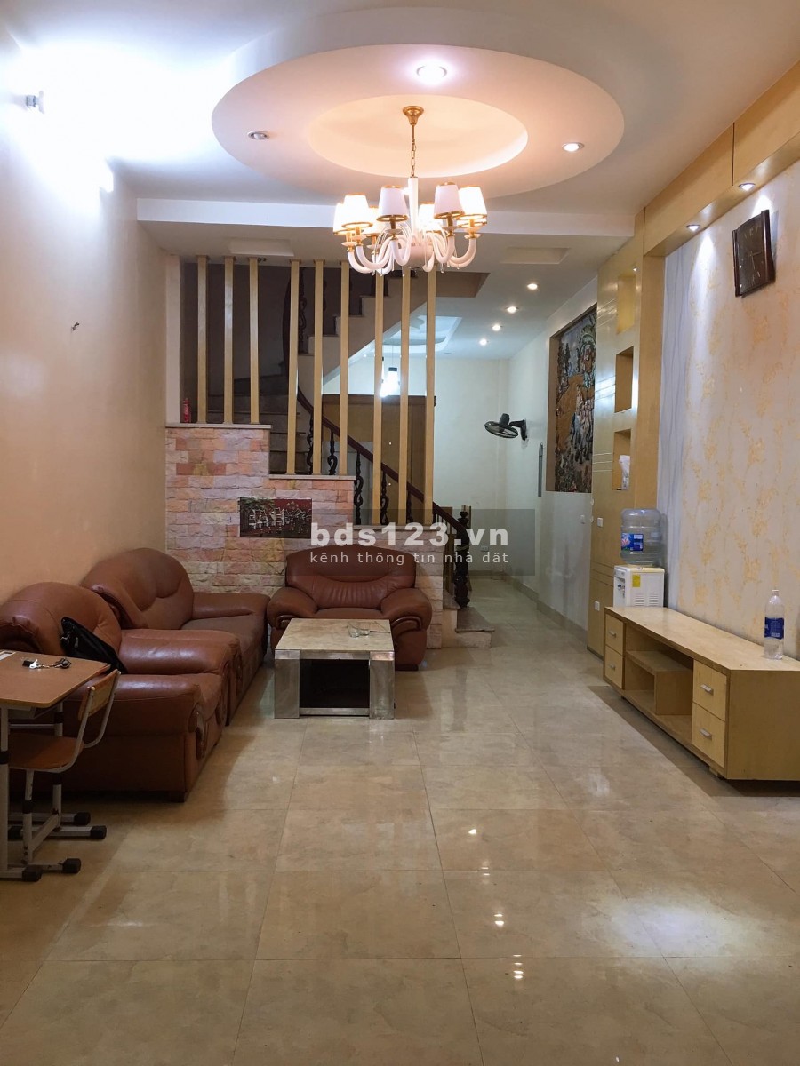 Chủ cần bán gấp nhà ĐÔng Ngạc, Bắc Từ Liêm, phân lô, ô tô tránh, tặng nội thất xịn xò