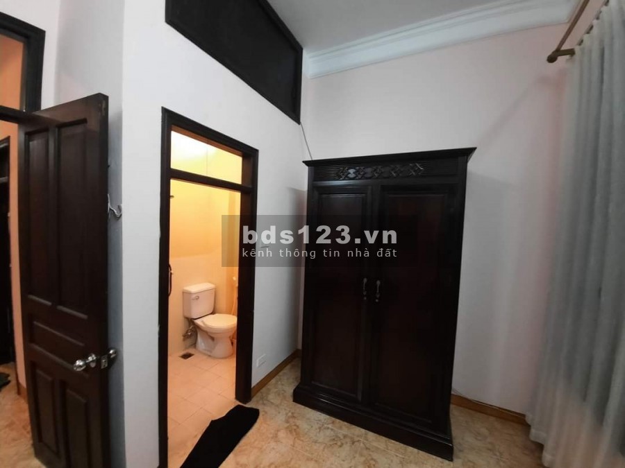 Bán nhà quận Cầu Giấy 80m2 MT 7.6m lô góc - ô tô giá 9.8 tỷ Lh 0386380199