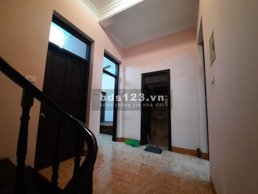 Bán nhà quận Cầu Giấy 80m2 MT 7.6m lô góc - ô tô giá 9.8 tỷ Lh 0386380199