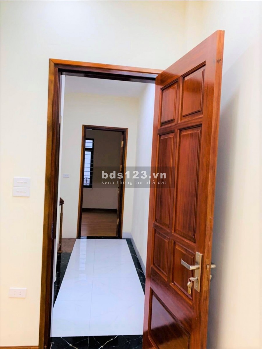 Bán Nhà Trần Khát Chân 42m2 6 Phòng Ngủ 15m ra đường ô tô gần phố lh: Thiện 0334837326