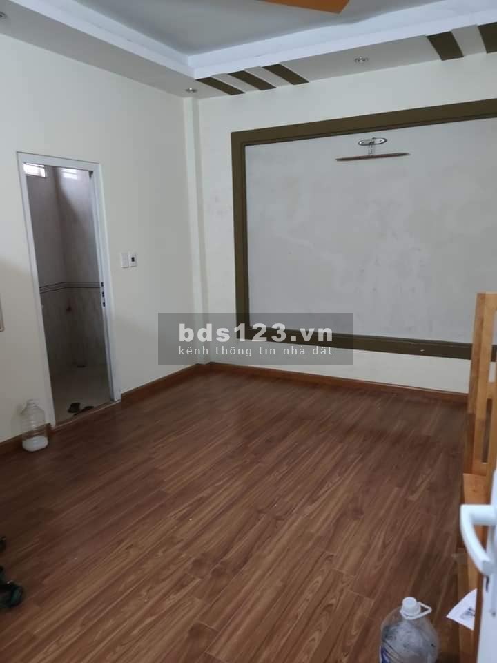 Bán nhà Thụy Khuê, Tây Hồ, 30m2 xây 4T, 100m ra mặt phố, chỉ 2.75 tỷ