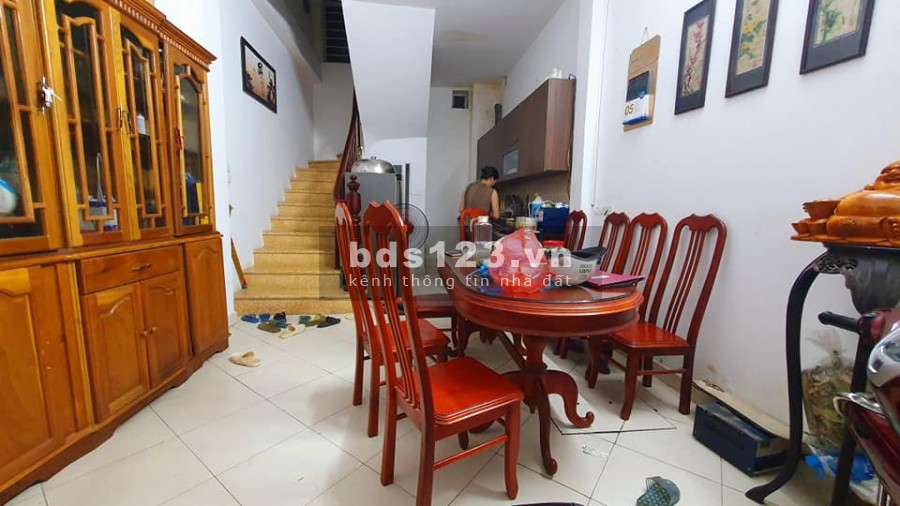 Chính chủ cần bán nhà nguyên căn ngõ Văn Hương Tôn Đức Thắng, Quận Đống Đa