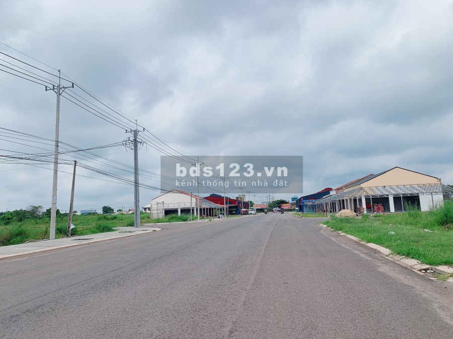 Bán gấp lô đất ấp 1 Minh Thành Chơn Thành Bình Phước lấy tiền xây nhà lh 0838029487