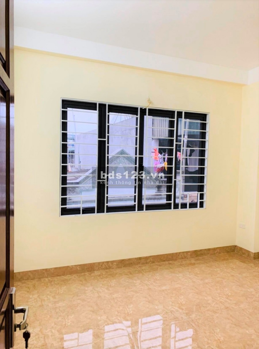 Bán Nhà Trần Khát Chân 42m2 6 Phòng Ngủ 15m ra đường ô tô gần phố lh: Thiện 0334837326
