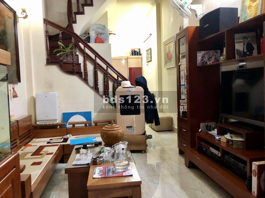 Bán nhà phân lô phố Thái Hà ô tô tránh khu vực full tiện ích kinh doanh đỉnh, sổ vuông đẹp
