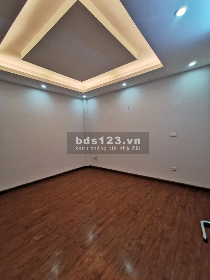 Nhà đẹp 6 tầng đúc kiên cố ngõ 41 Thái Hà diện tích 42m2 mặt tiền 6.8m giá 5.6 tỷ liên hệ 0392969999